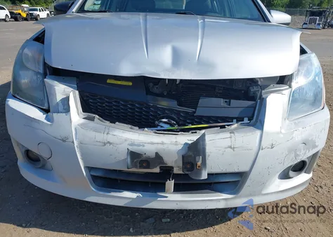 2011 Nissan Sentra 2.0Sr from USA, damaged, VIN 3N1AB6AP2BL652138